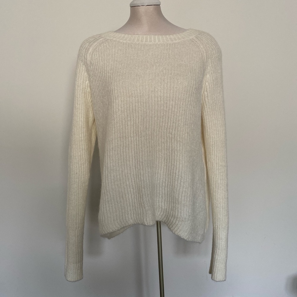 NEW Gap knit sweatshirt